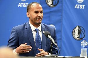 諾維茨基：獨(dú)行俠休賽期未能補(bǔ)強(qiáng)組織短板 健康對(duì)他們至關(guān)重要