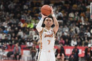 原帥：我們多多少少都有些傷病 會(huì)盡全力幫助球隊(duì)爭取最好成績