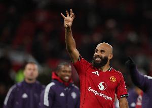 姆伯莫上賽季以來(lái)英超打進(jìn)25球，邊鋒球員中僅少于薩拉赫