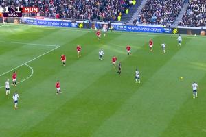 少打一人！曼聯(lián)換人名額用完，舍什科傷退下場(chǎng)后場(chǎng)上僅剩10人