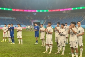 全運(yùn)會(huì)足球項(xiàng)目男子U20組8強(qiáng)戰(zhàn)，上海U20隊(duì)3比2戰(zhàn)勝新疆U20隊(duì)