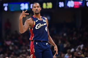 阿特金森：莫布里沒(méi)急于求成讓比賽節(jié)奏自然到來(lái) 防守始終出色