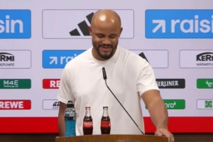 諾伊爾失誤？孔帕尼：我才不會批評頭號門將 迪亞斯本周3球很重要