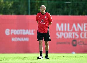 阿萊格里：對手進(jìn)球前幾乎沒有射門，我們下半場沒頂住對手的沖擊