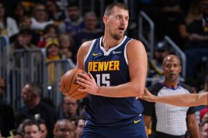 努力做到不攤手不抱怨！約基奇：今年新目標(biāo)是不再對裁判大吼大叫