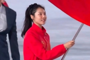 全運會開幕式 女籃國手張茹擔任河南體育代表團的旗手