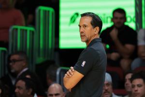 難道說(shuō)？ 熱火開季主場(chǎng)取得4勝0負(fù) 此前三次都打進(jìn)總決賽