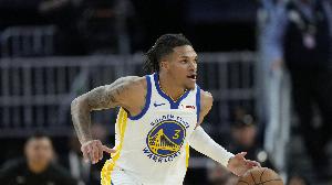 【菜鳥(niǎo)】理查德15分穩(wěn)坐輪換 科沃德13分4助 埃奇庫(kù)姆11分6板