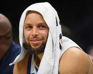 破天荒！勇士?jī)魟?1分 創(chuàng)庫(kù)里生涯缺陣時(shí)球隊(duì)最大贏球分差