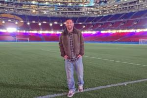 世體：梅西今天要到阿根廷隊報到，在此之前他選擇先回諾坎普看看