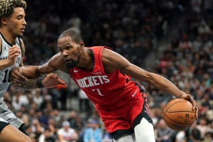 楊毅：杜蘭特來(lái)火箭算是找到歸宿了 他高啊&真解決了火箭攻堅(jiān)問(wèn)題