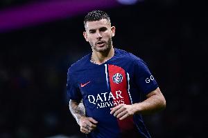 盧卡斯：客戰(zhàn)里昂從來都不容易，我們?nèi)孕韪倪M防守站位