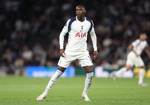 記者：穆阿尼下頜骨折但無需手術(shù)，康復(fù)時(shí)間少于之前預(yù)測的6-8周