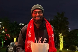 浙江男籃官方曬達卡里·約翰遜抵達視頻 四名外援已經(jīng)全部抵達