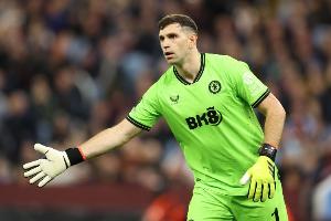 布恩迪亞：大馬丁是世界上最優(yōu)秀的門將，他能激勵(lì)全隊(duì)變得更出色