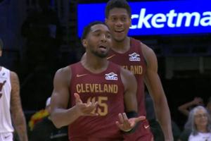 雙加時走起？米切爾底角超級高難度三分落袋 轟平熱火