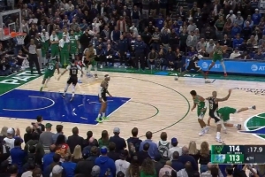 雄鹿VS獨(dú)行俠裁判報(bào)告：有四次漏判 庫茲馬拉弗拉格球衣是犯規(guī)