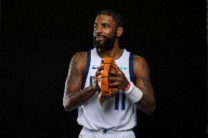 新季3勝8負(fù)&獨行俠解雇哈里森！歐文鼓勵球隊：逆境是最好的老師