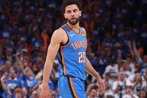 戴格諾特：知道阿杰伊·米切爾很有實(shí)力 但沒(méi)想到他這么自信