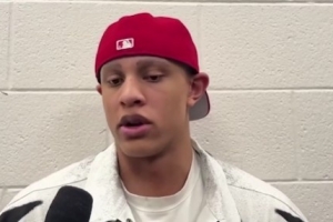 沃爾什：大家都很信任我 愿意讓我參與進(jìn)攻也相信我能防對手核心