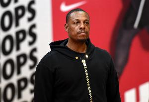 在夜店被插11刀？皮爾斯：夾克若薄一點(diǎn)人就沒了 只想認(rèn)識(shí)些女孩