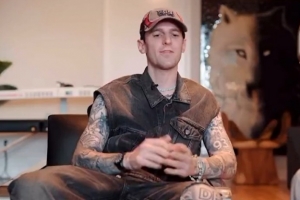 自律！訓練師布里克利談老詹：每次訓練都提前2小時到場準備