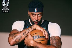 獨(dú)行俠曬城市版球衣 美媒打趣：濃眉這小肚腩還挺明顯啊??！