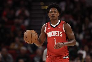 輕松高效！阿門(mén)35分鐘11中8砍下18分8助攻3搶斷1蓋帽 正負(fù)值+17