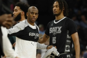 保羅，看看你對馬刺干的好事！