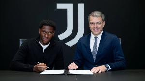 羅馬諾：AC米蘭和戴維之間沒有任何接觸，球員希望在尤文站穩(wěn)腳跟