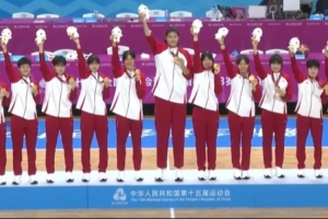 榮耀瞬間！山東U18女籃奪得全運(yùn)會(huì)金牌 眾將士頒獎(jiǎng)典禮開心慶祝