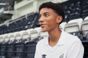 巴西媒體：西班牙人隊(duì)接觸小羅比尼奧的經(jīng)紀(jì)人和母親，進(jìn)行咨詢