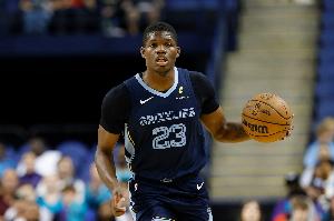 沒手感！11號秀科沃德半場6中1&三分4中0僅拿6分4板2助 正負(fù)值-18