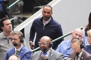 追夢：球迷都說哈里森完全是傻子 但其實(shí)他很聰明 在商界備受尊重