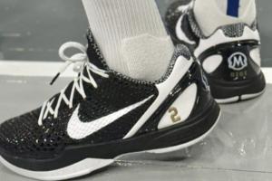 影響力！庫里與安德瑪解約后 最先選擇穿著的就是紀念GIGI的鞋款