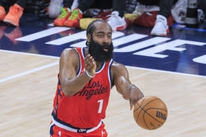 沃爾：快船的陣容紙面上看豪華 打著打著卻又成了哈登單核苦撐