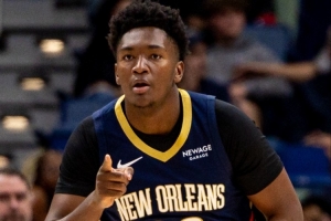 很全面??！鵜鶘新秀中鋒奎因10中4砍下9分10籃板5助攻