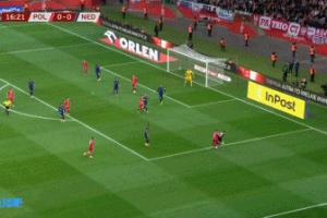 如入無人之境??24歲范德芬邊路起飛一條龍瘋狂推進，連過數(shù)人