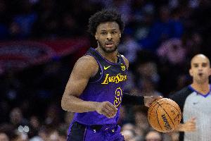 假首發(fā)？布朗尼前7分鐘7大數(shù)據(jù)掛0 垃圾時間1板1助1斷