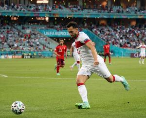 恰爾汗奧盧：這是一場重要的勝利，要避免附加賽累積黃牌停賽風(fēng)險(xiǎn)