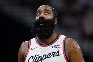 ??快船近10戰(zhàn)取得2勝8負 贏的兩場都是NBA杯小組賽