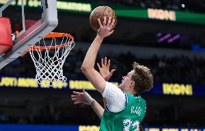 五小！弗拉格談下半場(chǎng)&加時(shí)19分：打到內(nèi)線去 開拓者沒有蓋帽手