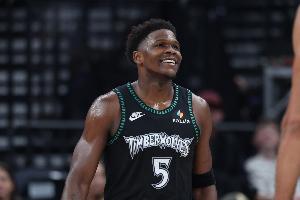 大勝劃劃水！愛德華茲14中5&三分7中1 僅得13分4板3助2斷