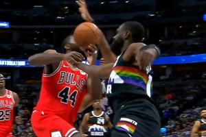 雙鬼！帕威被身前哈達威拽倒又被身后布朗打臉！哈達威一級惡意！