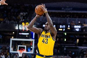 正負(fù)值-23！西亞卡姆半場9中4拿到15分 三分6中3