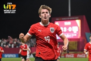 U17世界杯1/8決賽英格蘭0-4慘敗奧地利，后者1/4決賽對陣日本