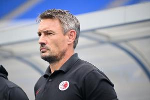 中國(guó)香港隊(duì)提前無(wú)緣亞洲杯，主帥：足球有時(shí)極為殘酷