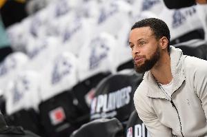 明天背靠背打熱火！庫里：是否能夠出戰(zhàn)目前還不確定