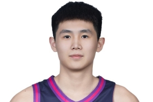 李悅洲：有美高和NCAA球隊(duì)找過我 但我覺得美國高中強(qiáng)度不如CBA高