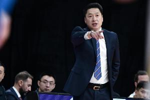 朱芳雨to李春江：澄清一下 我當時不可能叫‘老李’ 都叫‘李導(dǎo)’